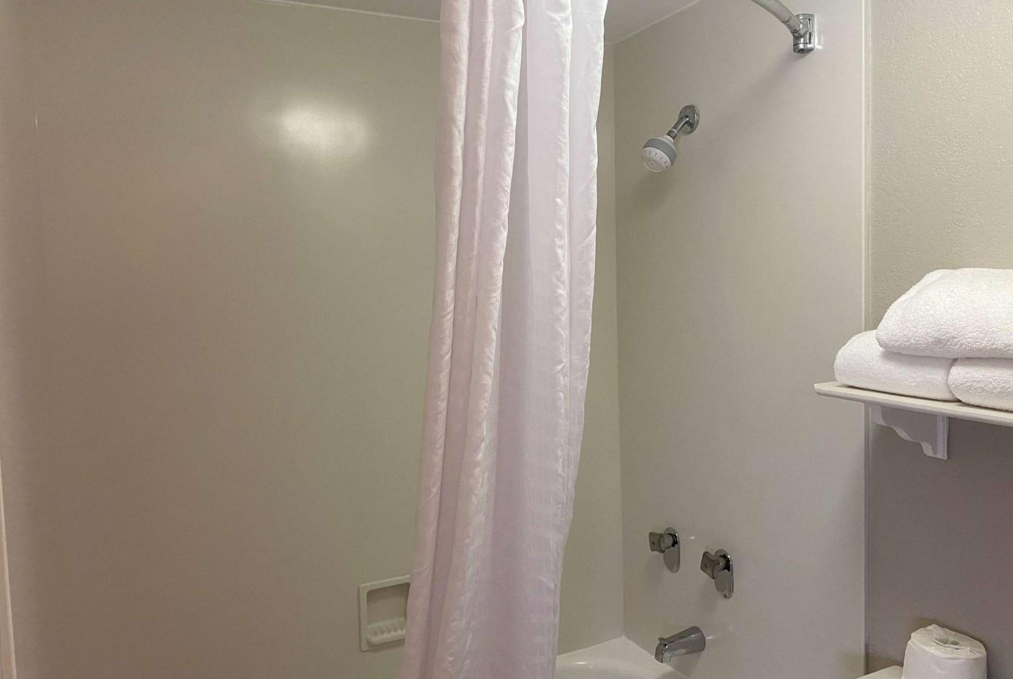Days Inn & Suites By Wyndham Arlington Heights Luaran gambar