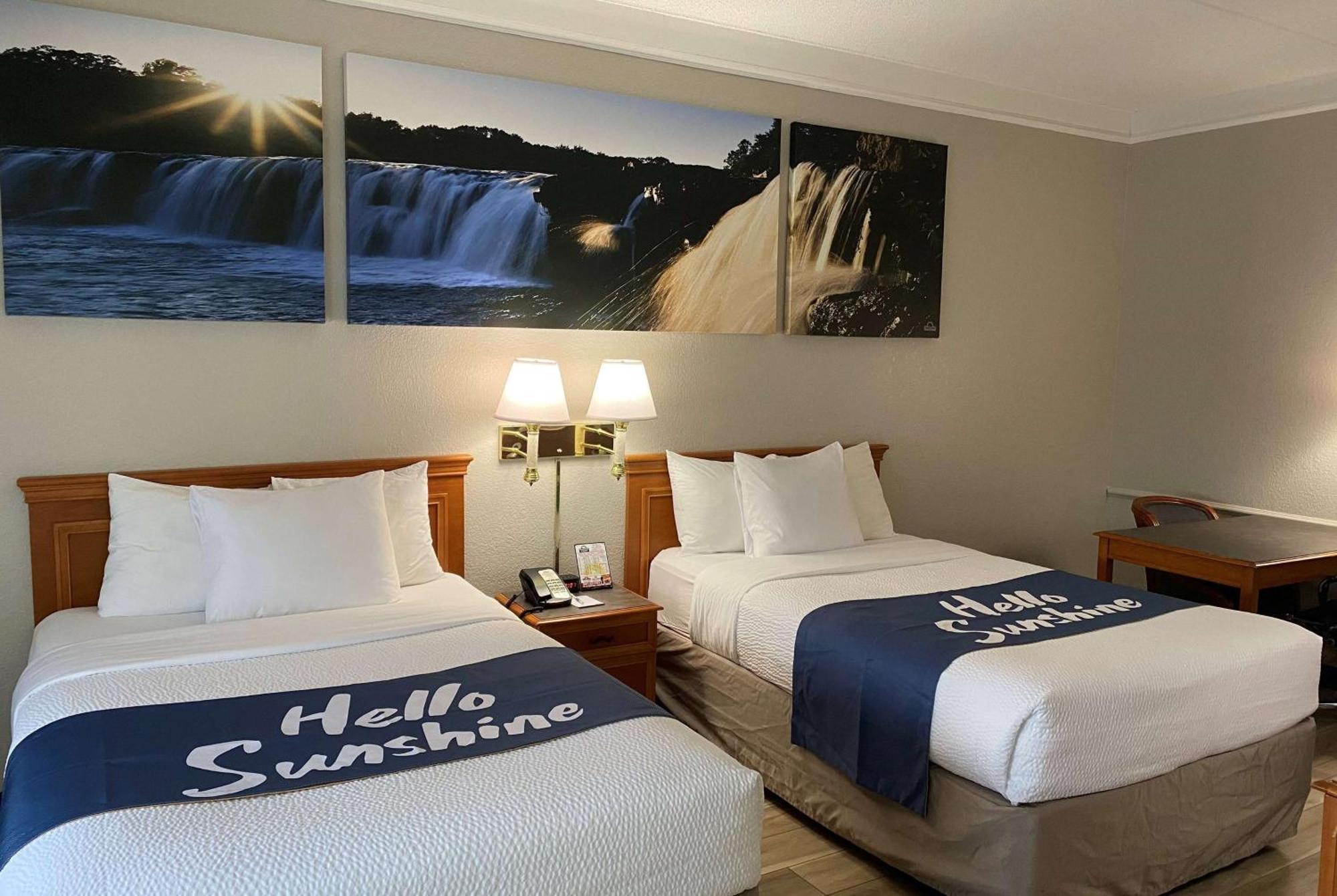 Days Inn & Suites By Wyndham Arlington Heights Luaran gambar