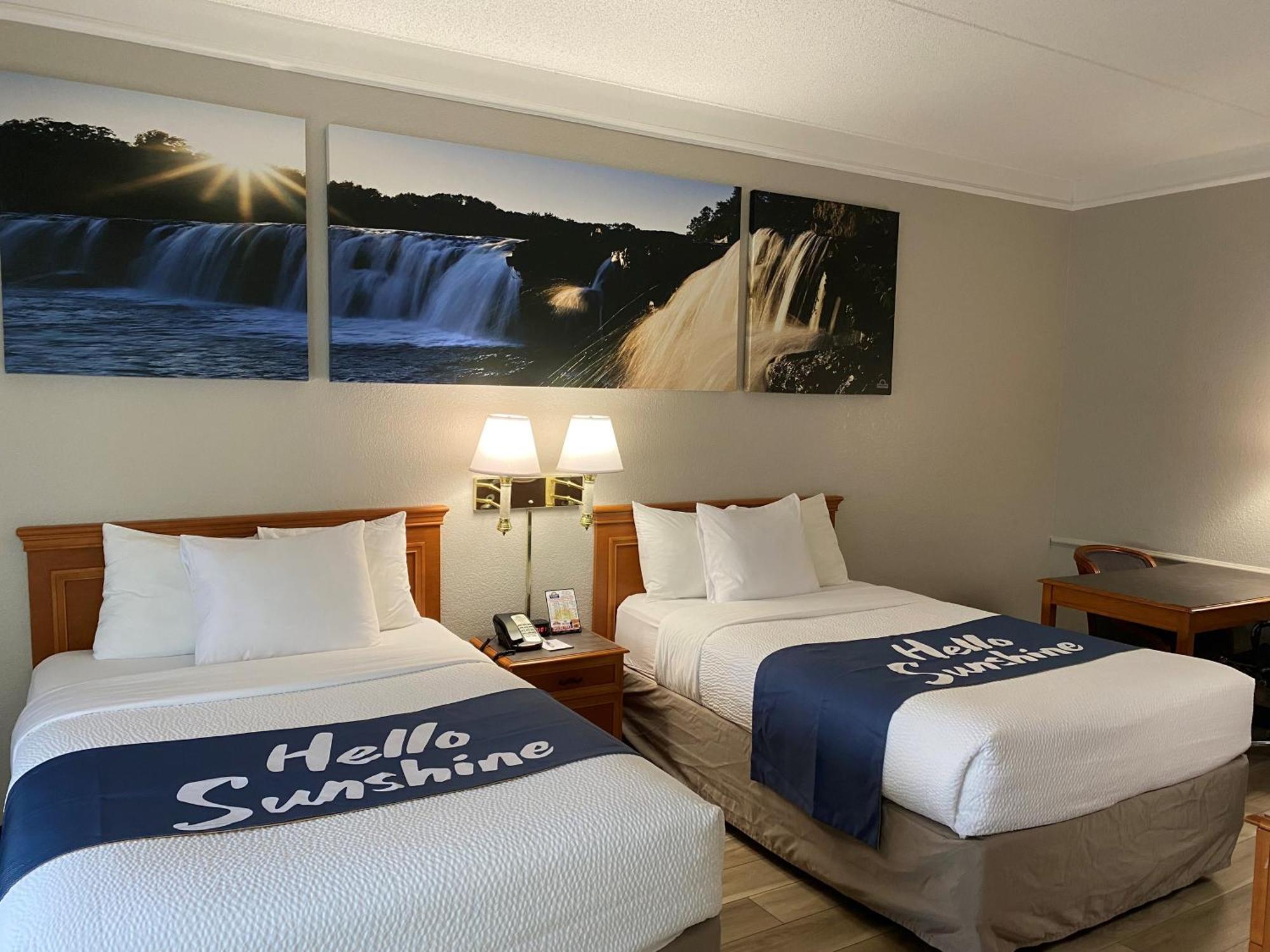 Days Inn & Suites By Wyndham Arlington Heights Luaran gambar