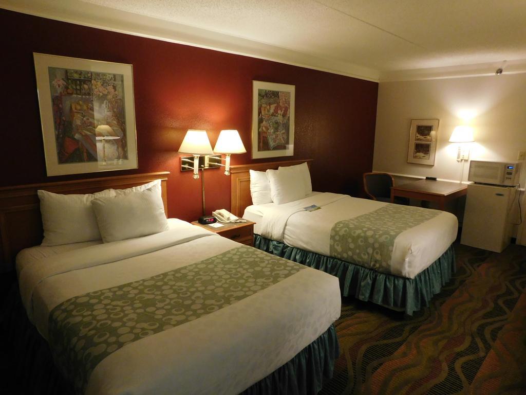 Days Inn & Suites By Wyndham Arlington Heights Luaran gambar