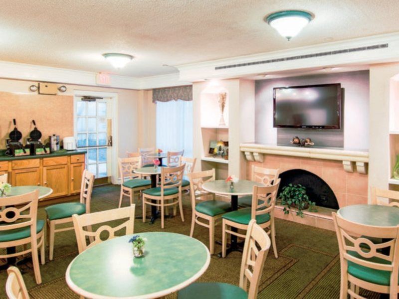 Days Inn & Suites By Wyndham Arlington Heights Luaran gambar