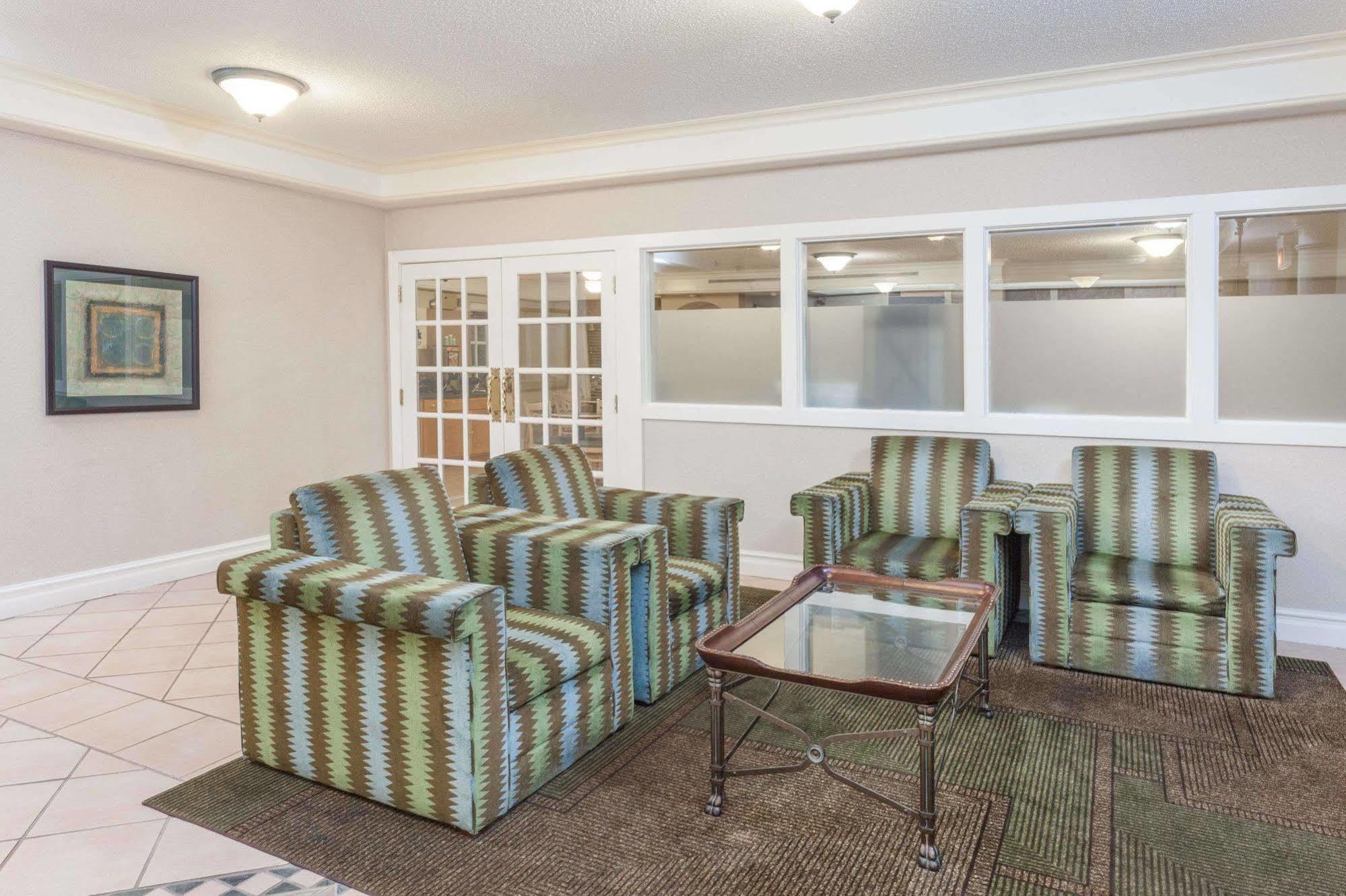 Days Inn & Suites By Wyndham Arlington Heights Luaran gambar
